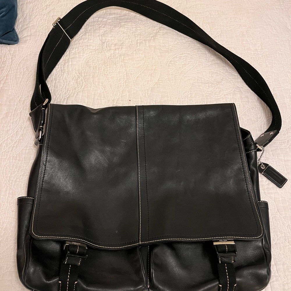 Coach Black Leather Men's Messenger Bag